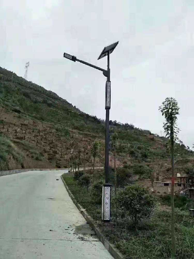 光明区仿古太阳能路灯